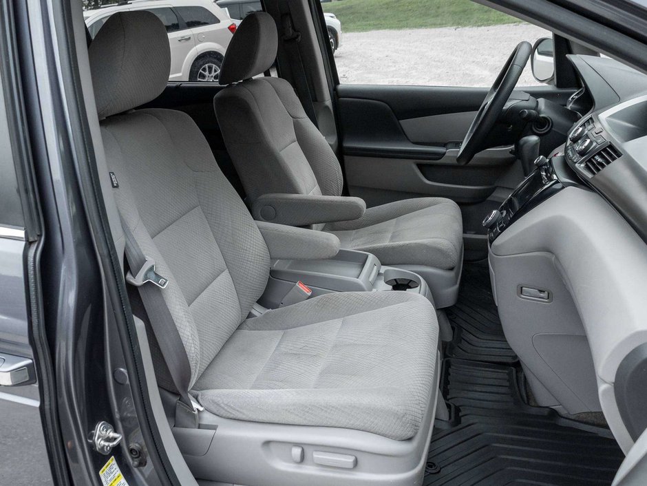Honda Odyssey EX  8 SEATER TRADE IN  ONE OWNER  AS TRADED  AS IS 2015-18