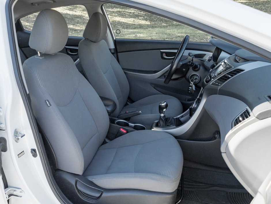 2014 Hyundai Elantra 4dr Sdn 6 Speed Manual GLS  AS IS   AS TRADED-18