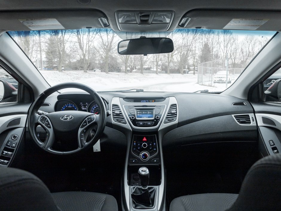 2016 Hyundai Elantra 4dr Sdn Manual GLS   AS IS-22