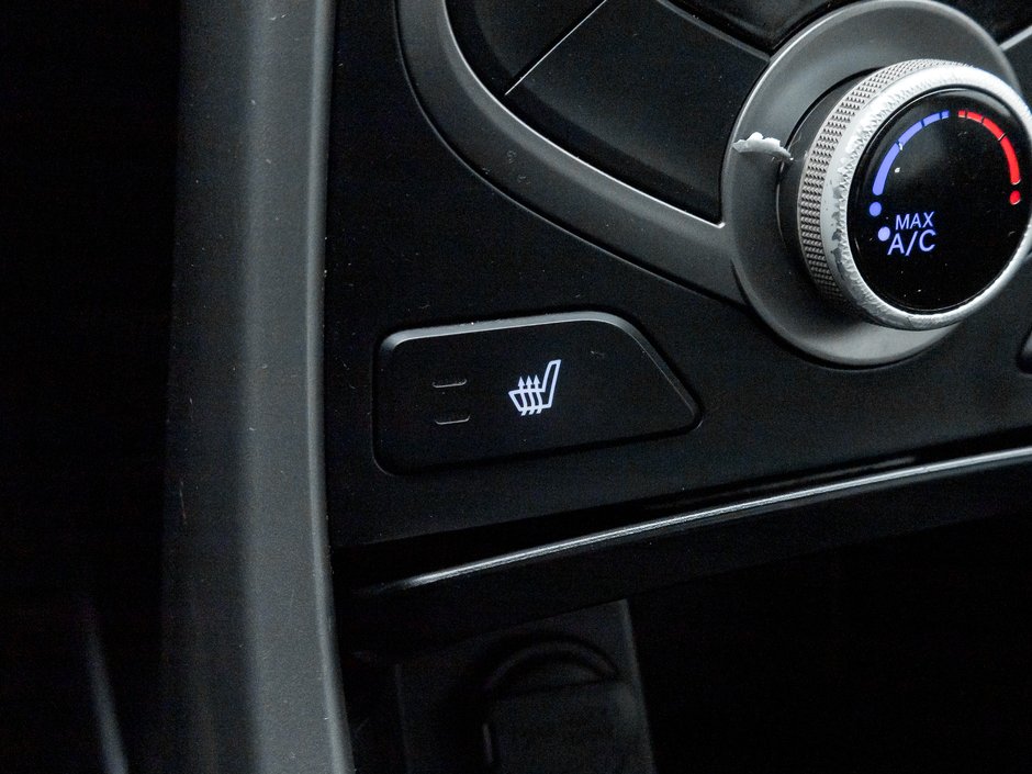 2016 Hyundai Elantra 4dr Sdn Manual GLS   AS IS-15