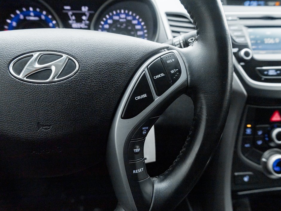 2016 Hyundai Elantra 4dr Sdn Manual GLS   AS IS-9