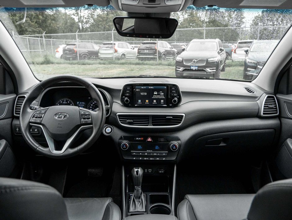 Hyundai TUCSON LUXURY^Super Low KM^Trade in^New Battery^One owner 2020-21