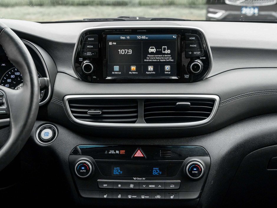 Hyundai TUCSON LUXURY^Super Low KM^Trade in^New Battery^One owner 2020-22