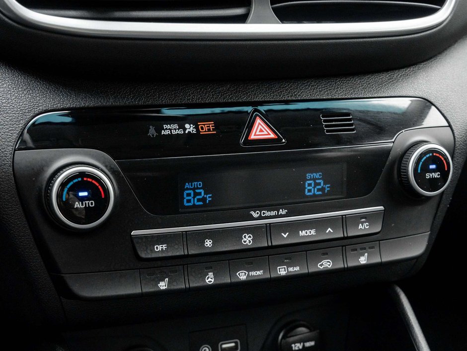 Hyundai TUCSON LUXURY^Super Low KM^Trade in^New Battery^One owner 2020-15
