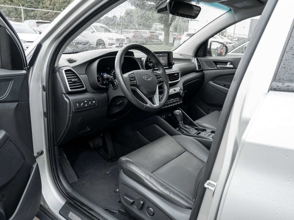 Hyundai TUCSON LUXURY^Super Low KM^Trade in^New Battery^One owner 2020-6