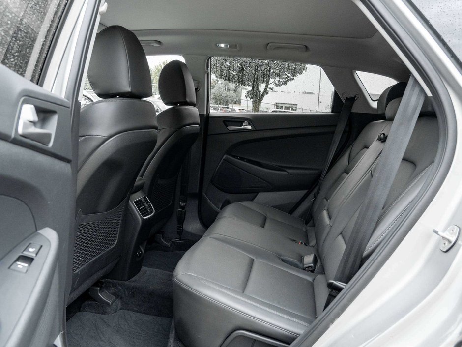 Hyundai TUCSON LUXURY^Super Low KM^Trade in^New Battery^One owner 2020-19