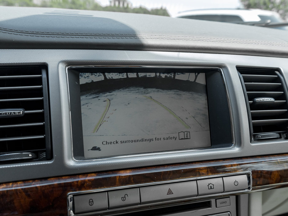 Jaguar XF 4dr Sdn Premium Luxury 2010-12