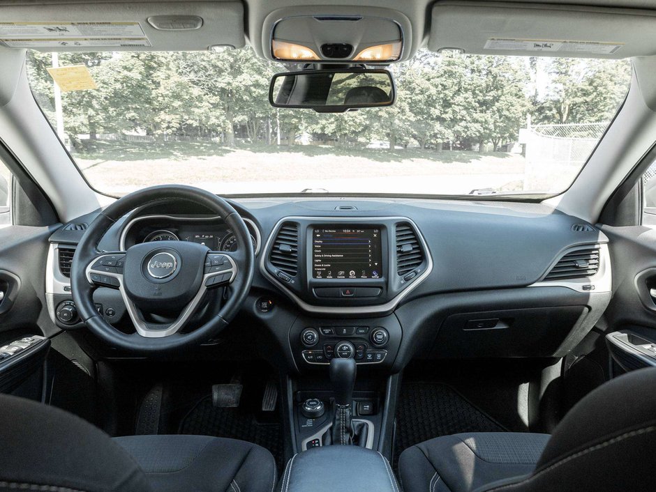 2015 Jeep Cherokee North-20
