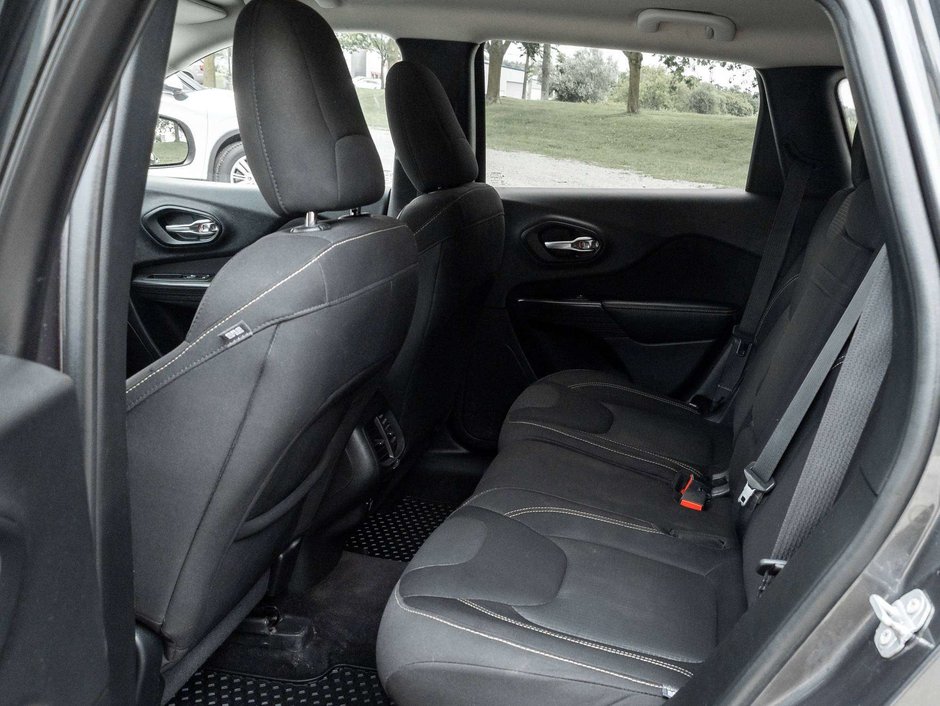 Jeep Cherokee North   TRADE IN   AS IS 2017-20