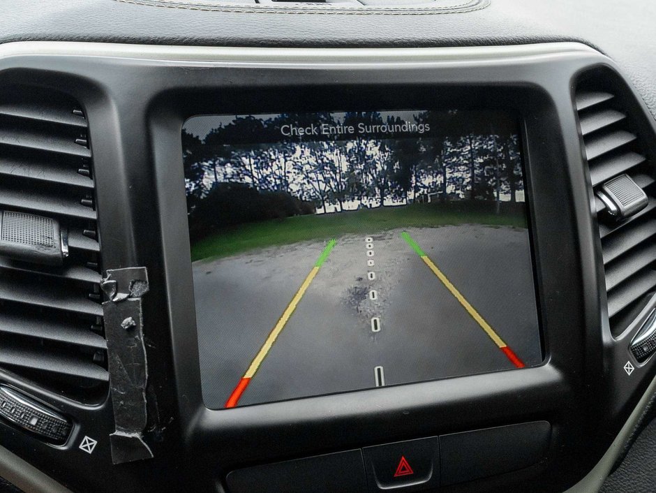 Jeep Cherokee North   TRADE IN   AS IS 2017-11