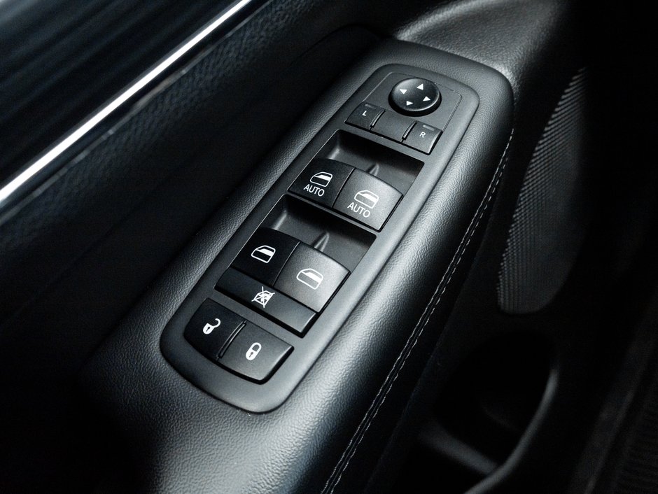 2019 Jeep Grand Cherokee Limited 4x4-12