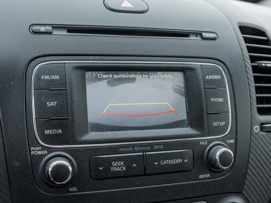 2015 Kia Forte 4dr Sdn Auto EX  TRADE IN  SAFETY CERTIFIED-10