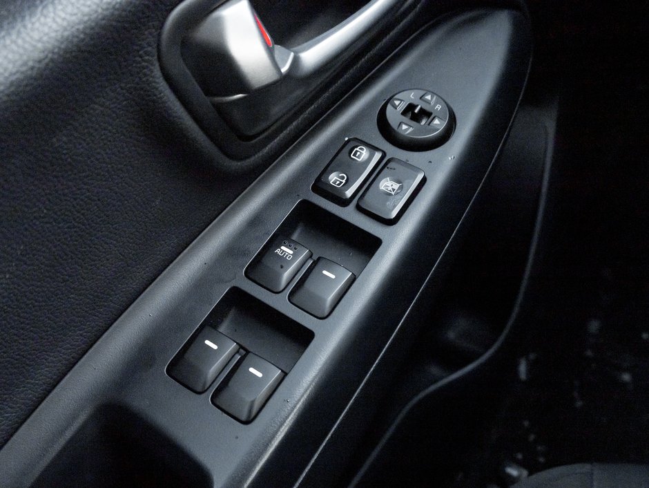 2017 Kia Rio 4dr Sdn Auto EX+ w-Sunroof   AS IS-11