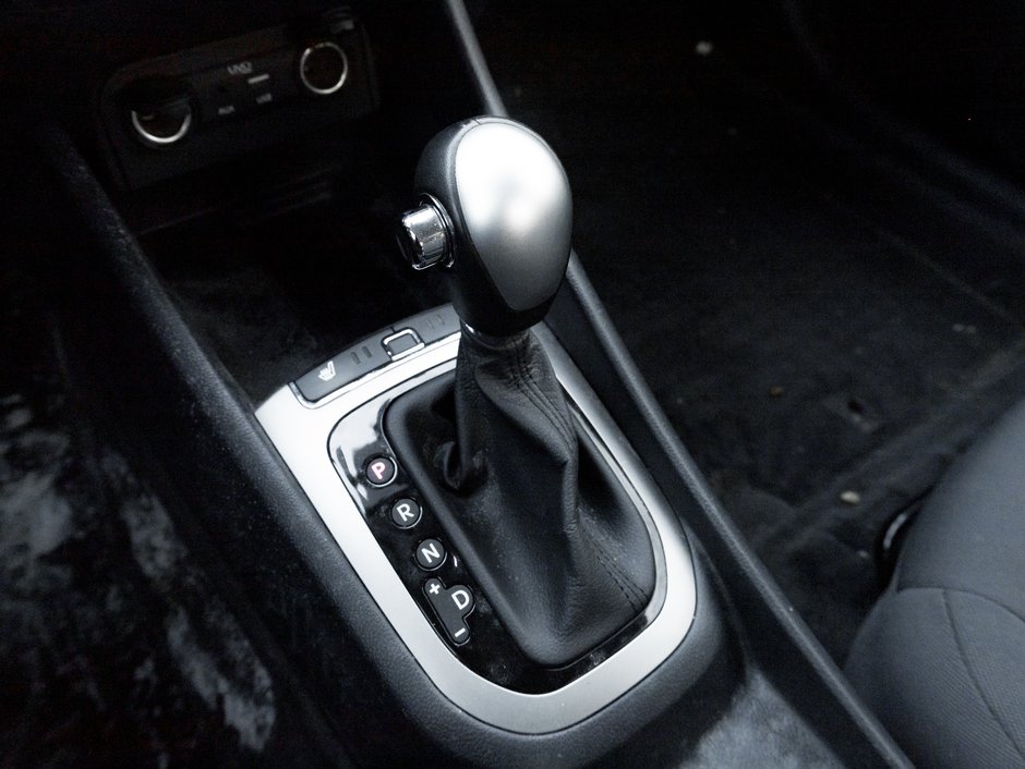 2017 Kia Rio 4dr Sdn Auto EX+ w-Sunroof   AS IS-12