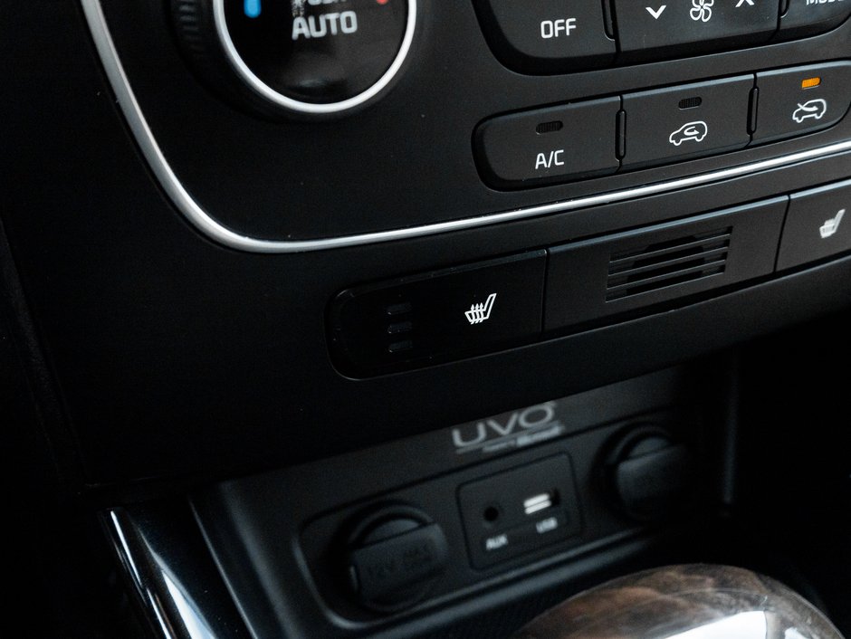 Kia Sorento AWD 4dr V6 Auto EX w-Snrf   AS IS 2015-17