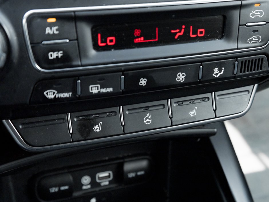 Kia Sorento LX+ AWD/ SAFETY CERTIFIED, ACCIDENT FREE 2020-17