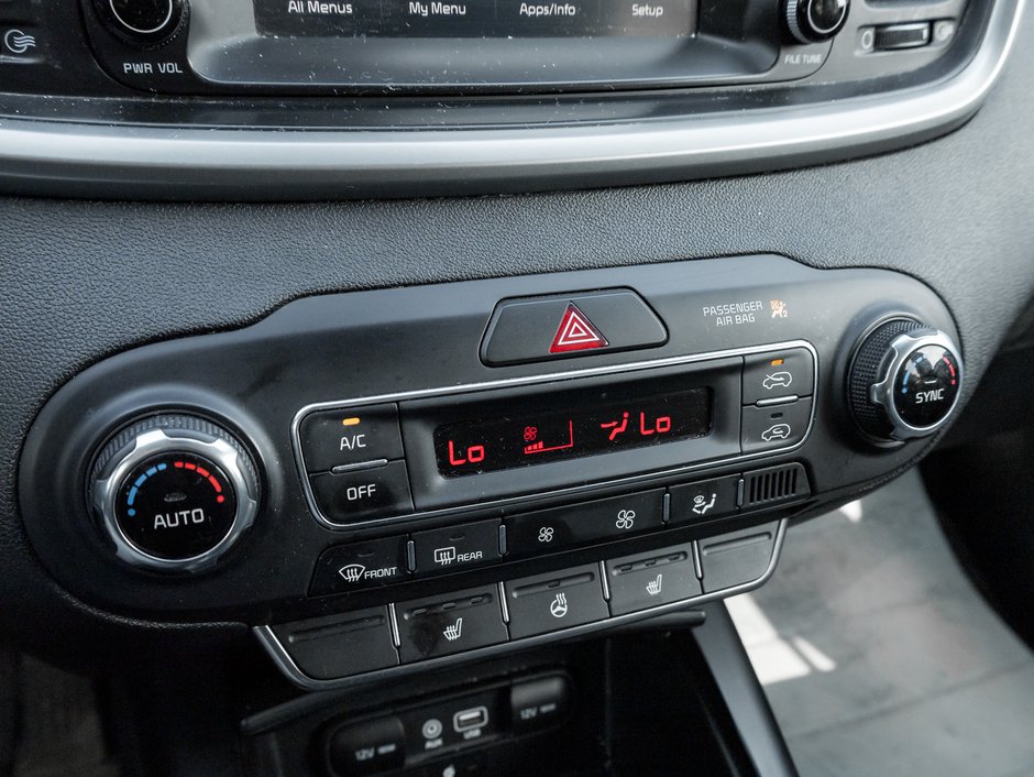 Kia Sorento LX+ AWD/ SAFETY CERTIFIED, ACCIDENT FREE 2020-16