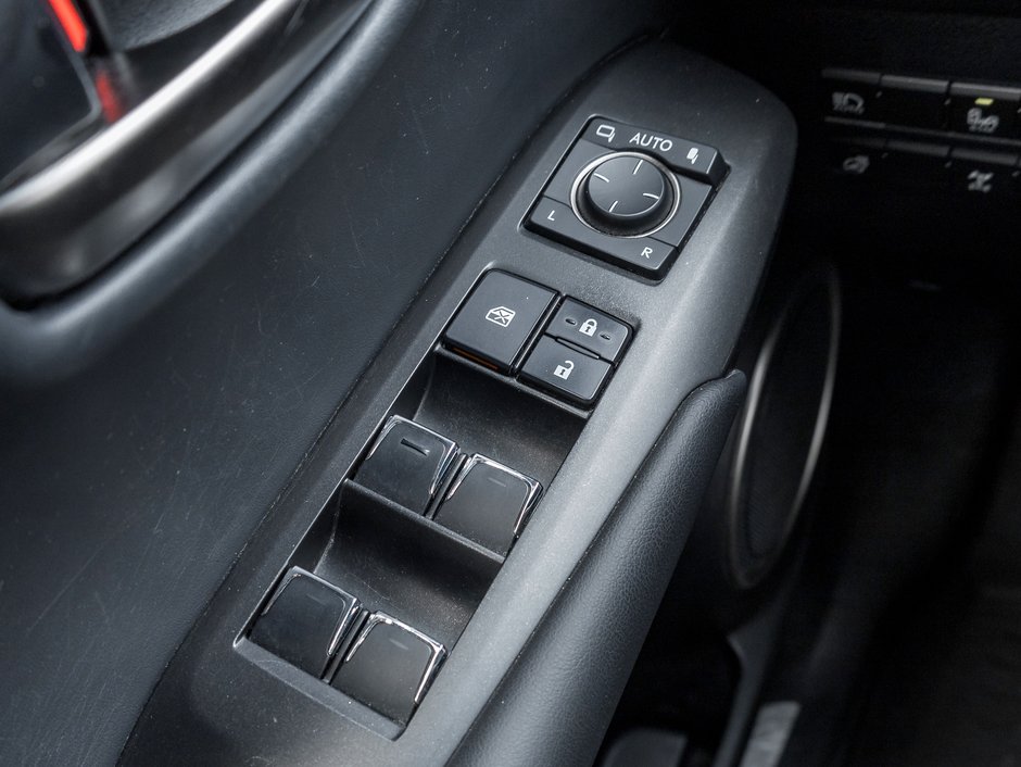 2019 Lexus NX 300 Auto  TRADE IN  ACCIDENTS FREE  LIKE NEW-13