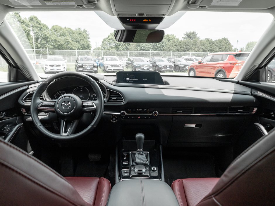 2023 Mazda CX-30 GT AWD  GRANET RED LEATHER ONE OWNER  NO ACCIDENTS-26
