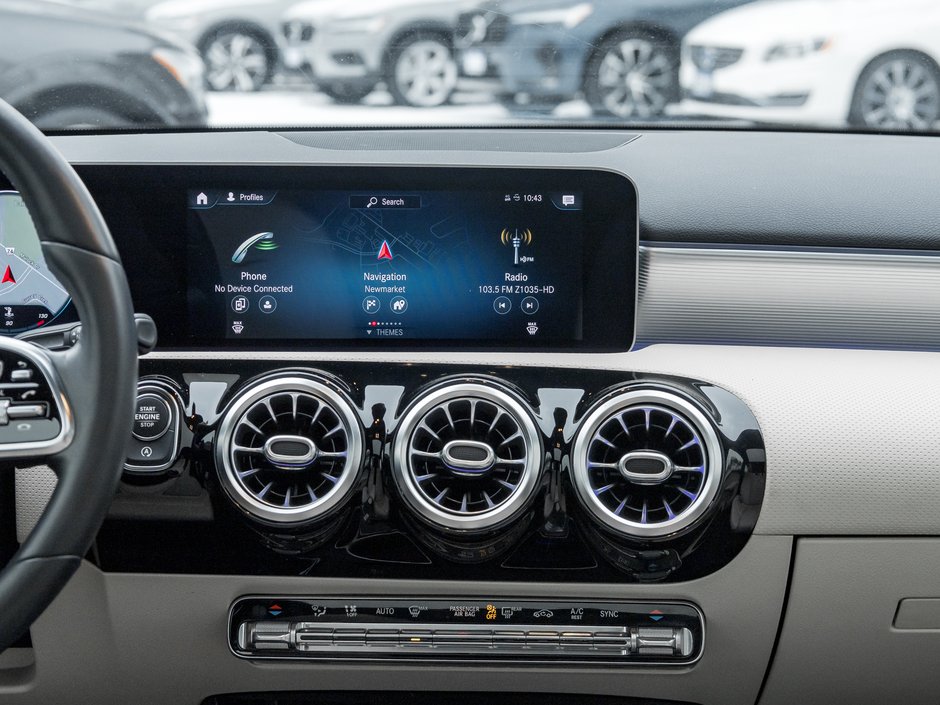 2020 Mercedes-Benz A-Class A 250 4MATIC Hatch  TRADE IN  ONE OWNER-25