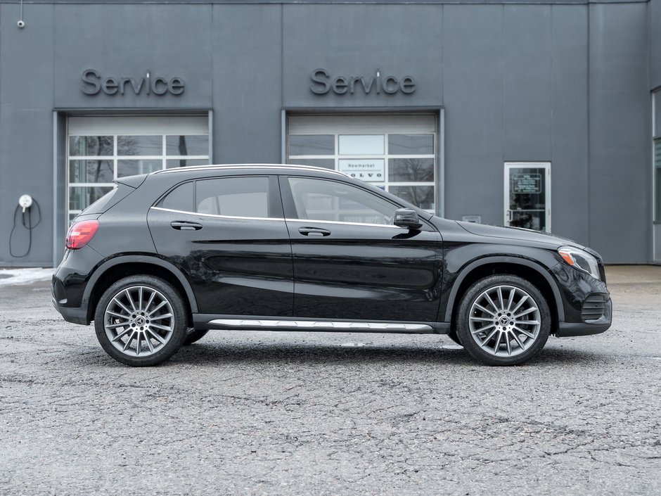 Mercedes-Benz GLA 250 4MATIC SUV LOW MILEAGE ONE OWNER  TRADE IN 2018-4