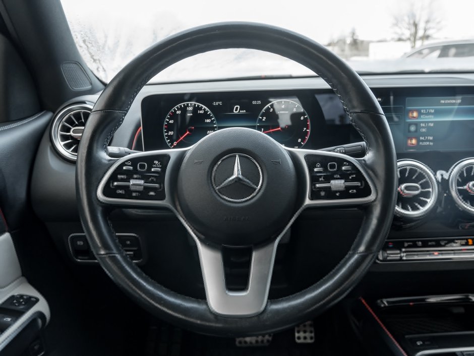 Mercedes-Benz GLB 250 4MATIC SUV  ONE OWNER  TRADE IN  LOW KM 2020-7