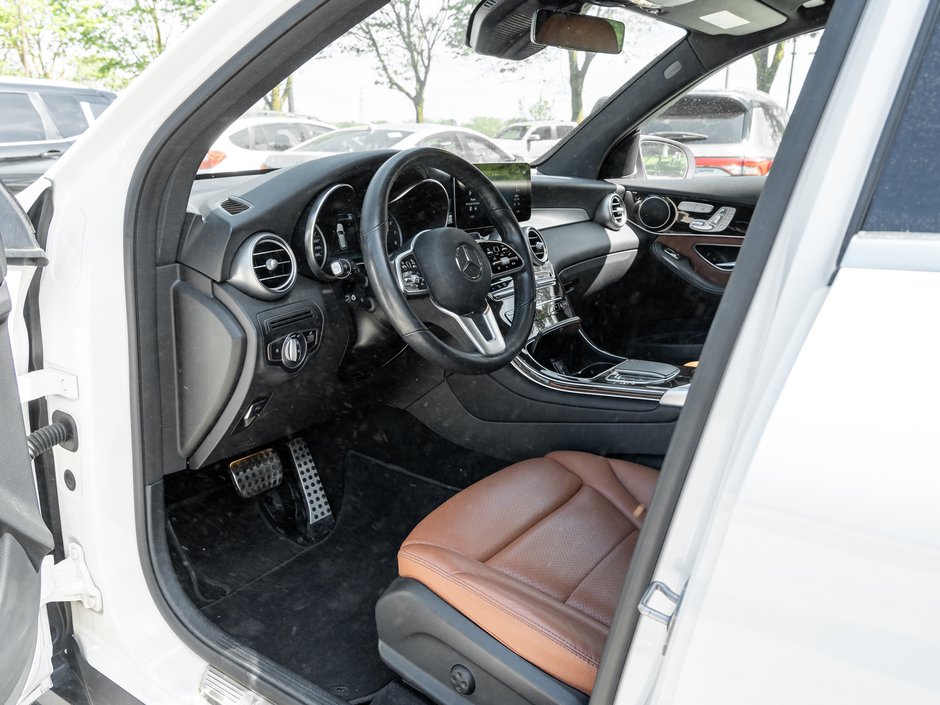 Mercedes-Benz GLC 300 4MATIC SUV  LOW KM  TRADE IN  SAFETY CERT 2021-6