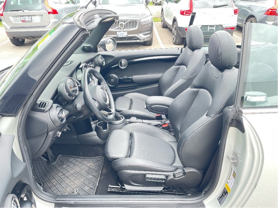 MINI Convertible Cooper  NEARLY NEW  ONE OWNER  WELL MAINTAINED 2019-26