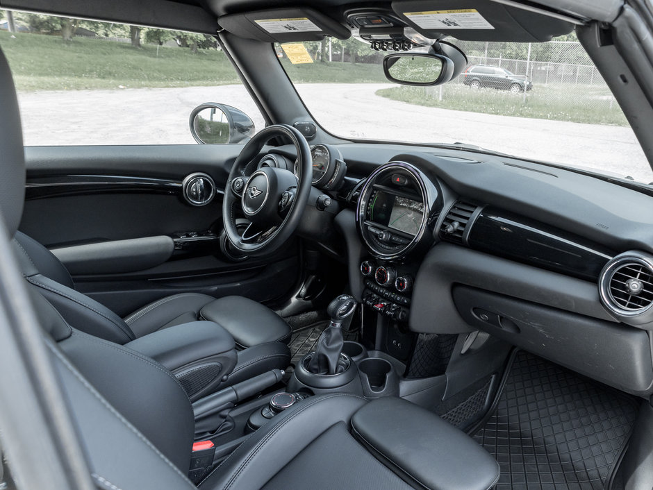 MINI Convertible Cooper  NEARLY NEW  ONE OWNER  WELL MAINTAINED 2019-21