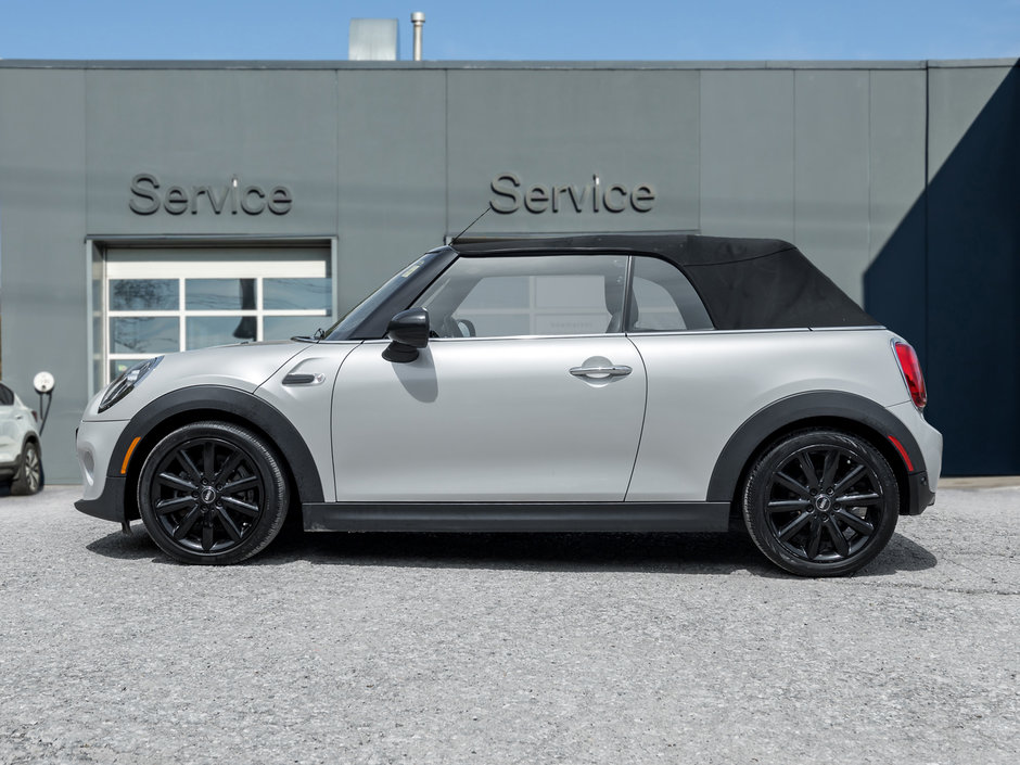 MINI Convertible Cooper  NEARLY NEW  ONE OWNER  WELL MAINTAINED 2019-2