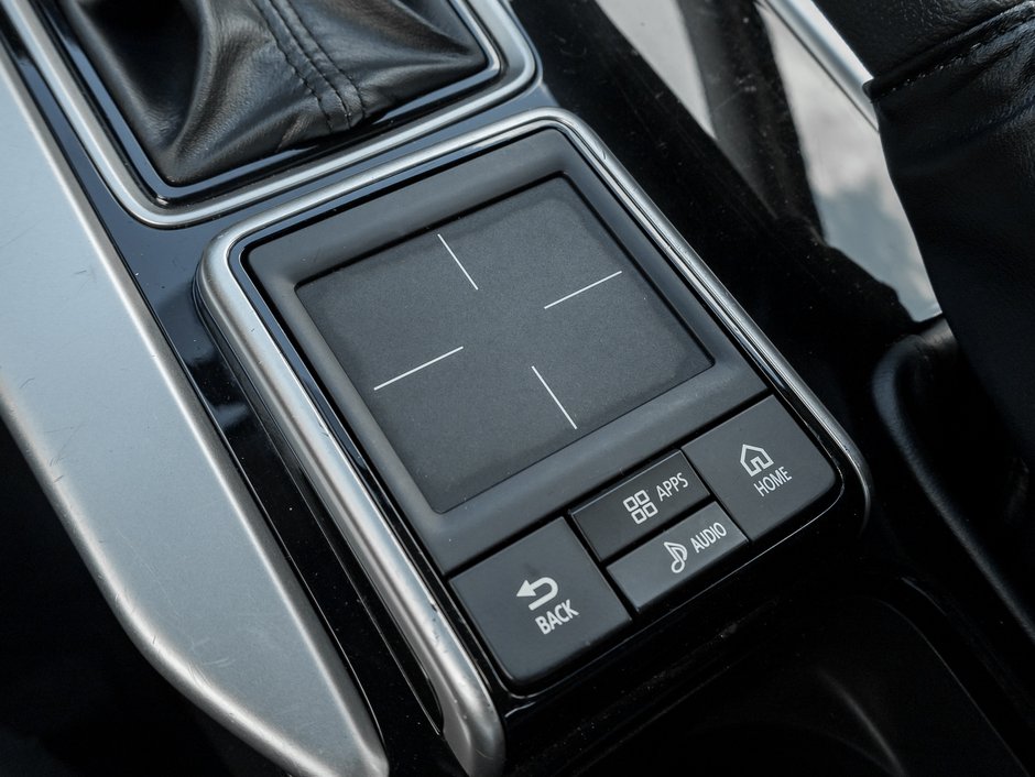 2018 Mitsubishi ECLIPSE CROSS ES S-AWC-14