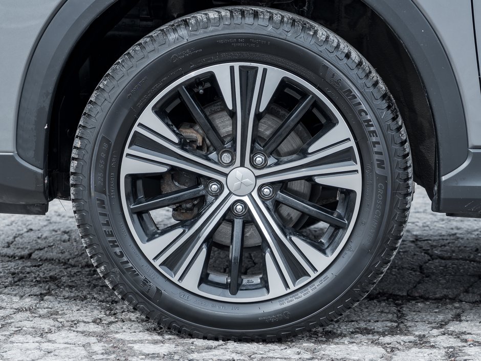 Mitsubishi Eclipse Cross ES S-AWC   NEW ARRIVAL   SAFETY CERTIFIED 2018-3