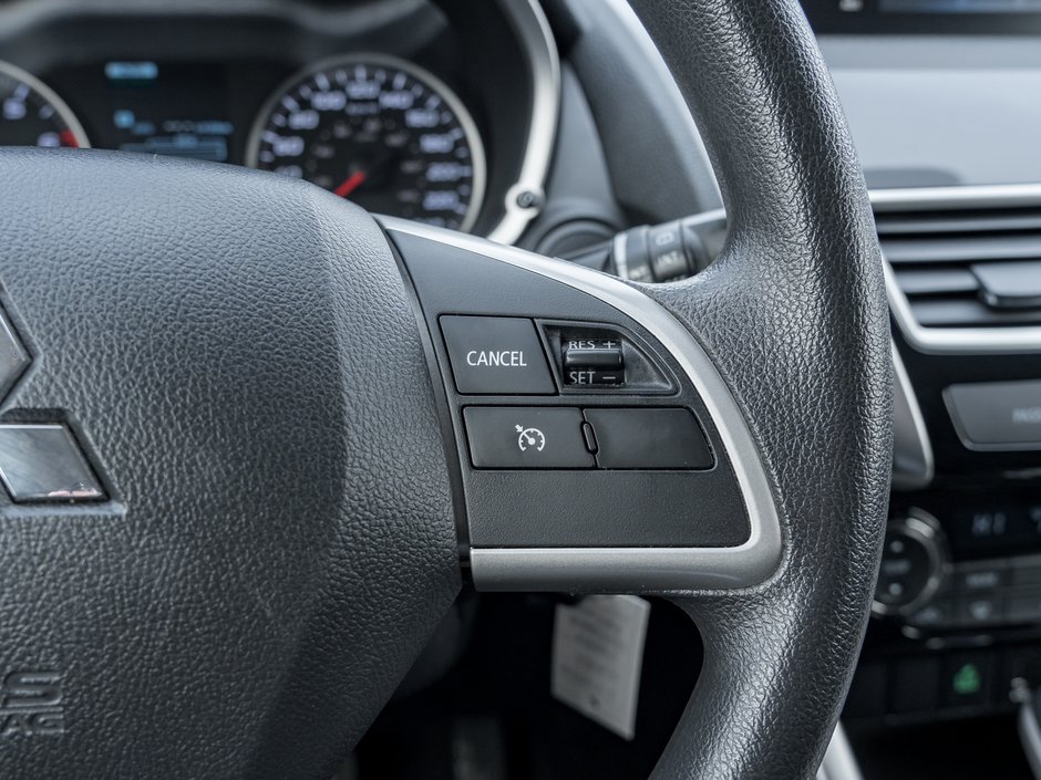 Mitsubishi Eclipse Cross ES S-AWC   NEW ARRIVAL   SAFETY CERTIFIED 2018-9