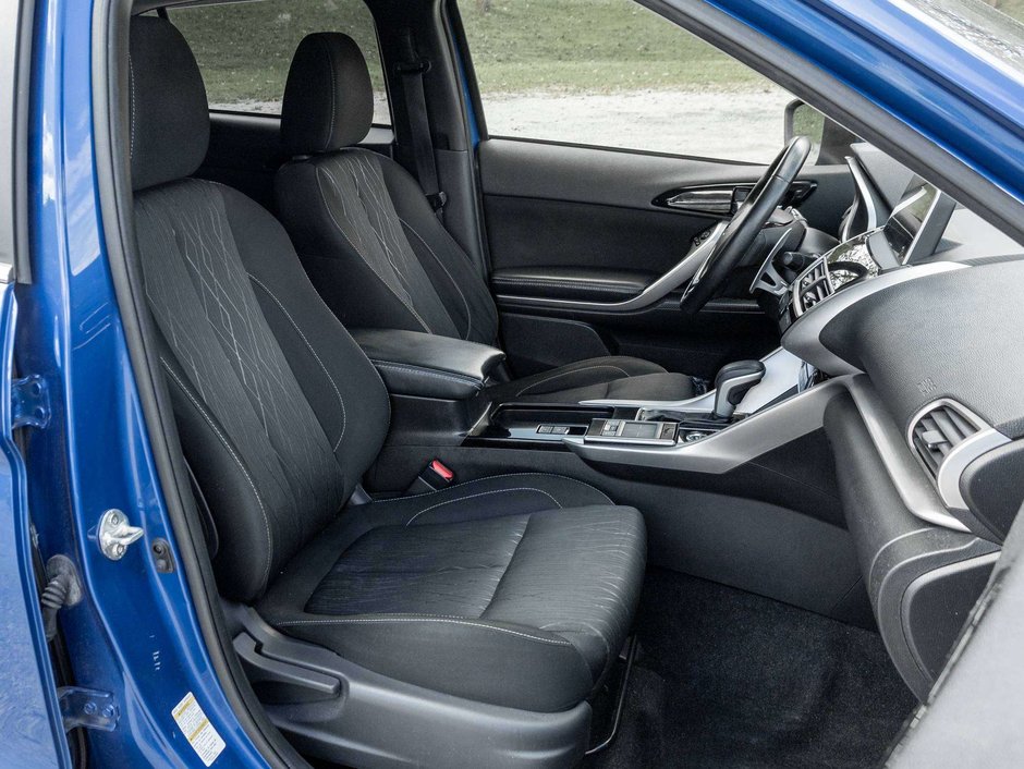 2018 Mitsubishi Eclipse Cross SE   TRADE IN   SAFETY CERTIFIED   NO ACCIDENT-19