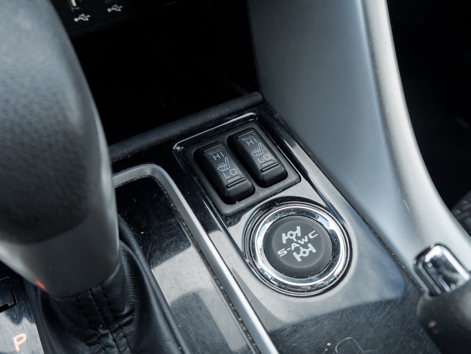 Mitsubishi Eclipse Cross ES S-AWC CPO FINANCE RATES FOR AS LOW AS 0.90% 2022-14