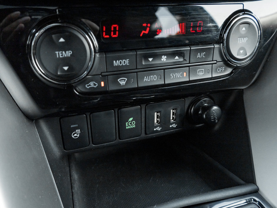 2023 Mitsubishi ECLIPSE CROSS GT S-AWC-17