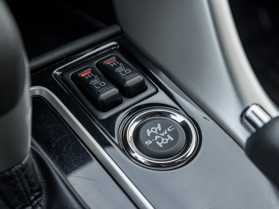 Mitsubishi Eclipse Cross ES S-AWC CPO FINANCE RATES FOR AS LOW AS 0.90% 2023-13