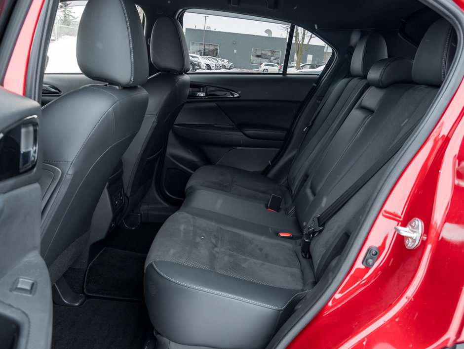 Mitsubishi ECLIPSE CROSS SEL S-AWC CPO FINANCE RATES FOR AS LOW AS 0.9% 2024-17