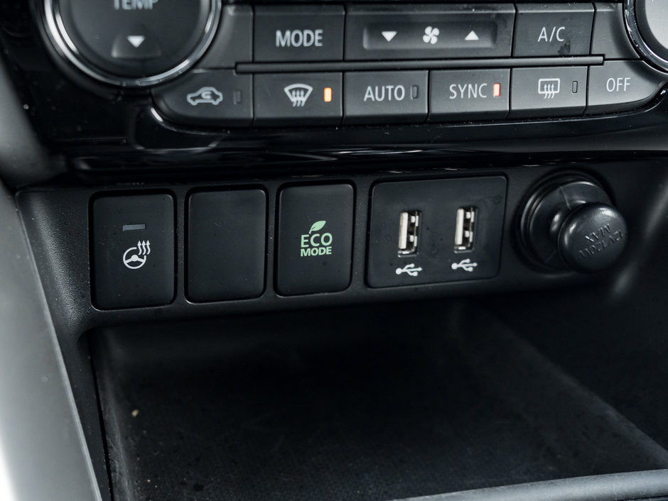 Mitsubishi ECLIPSE CROSS SEL S-AWC CPO FINANCE RATES FOR AS LOW AS 0.9% 2024-13