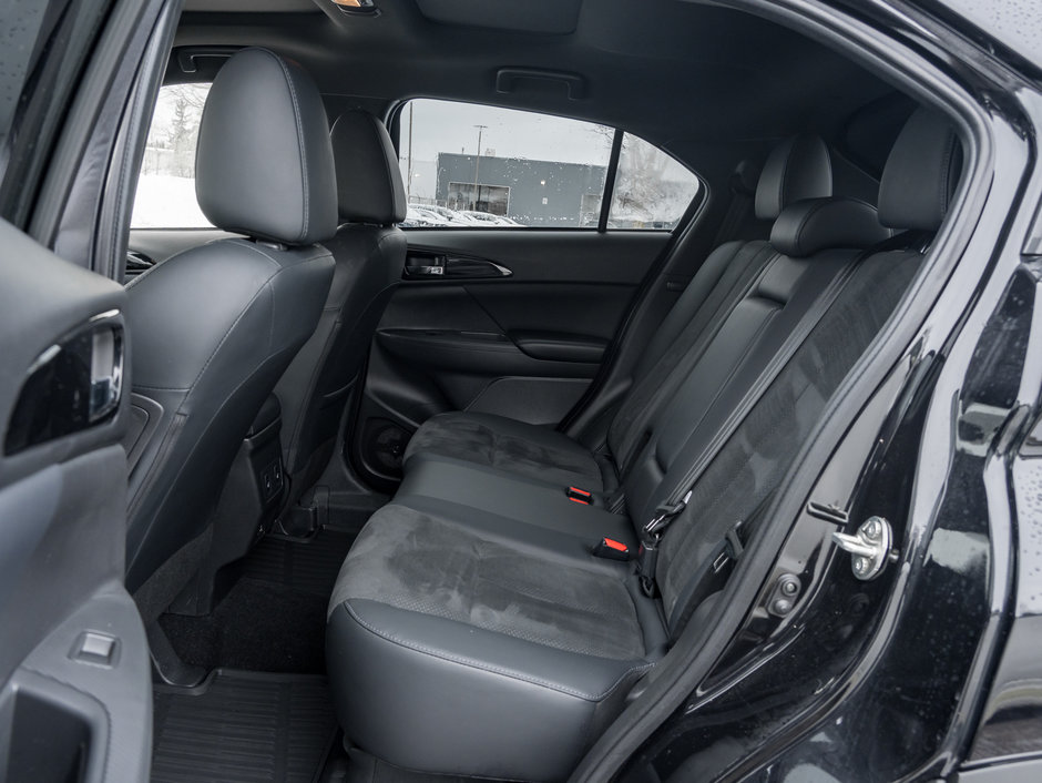 Mitsubishi ECLIPSE CROSS NOIR S-AWC CPO FINANCE RATES FOR AS LOW AS 0.99% 2024-18