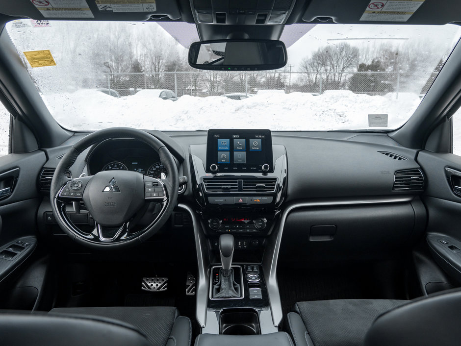 Mitsubishi ECLIPSE CROSS NOIR S-AWC CPO FINANCE RATES FOR AS LOW AS 0.99% 2024-20