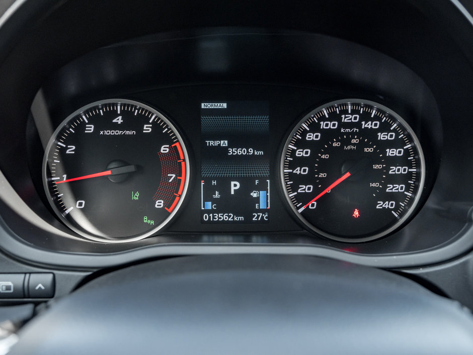 Mitsubishi ECLIPSE CROSS NOIR S-AWC CPO FINANCE RATES FOR AS LOW AS 0.90% 2024-9