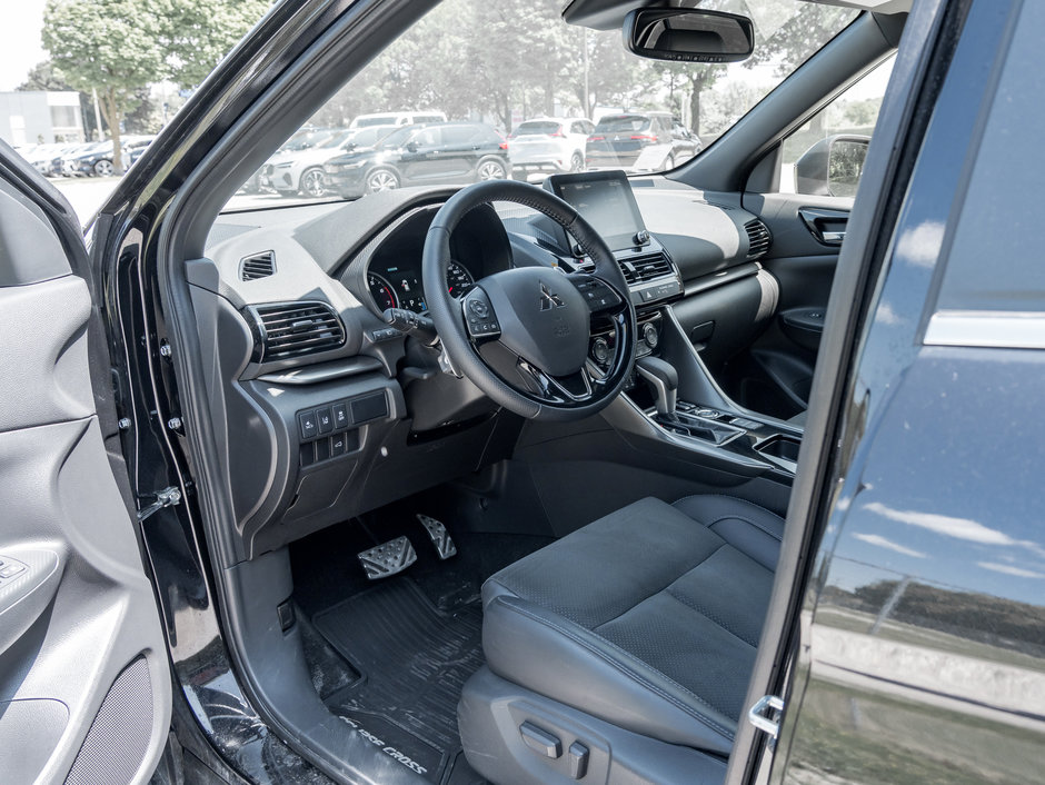 Mitsubishi ECLIPSE CROSS NOIR S-AWC CPO FINANCE RATES FOR AS LOW AS 0.90% 2024-6