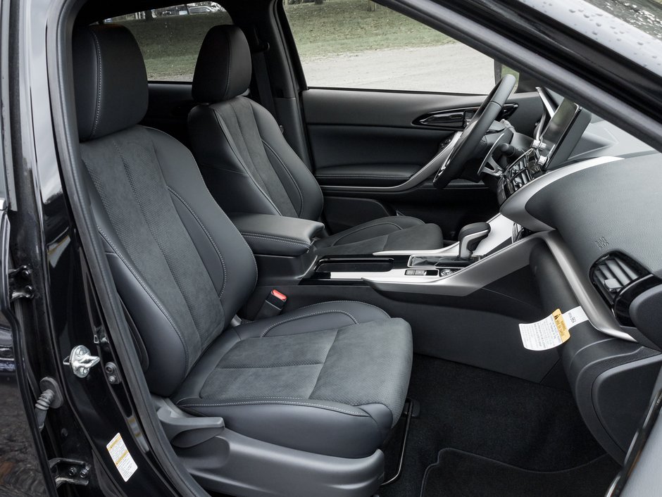2024 Mitsubishi Eclipse Cross SEL S-AWC CPO FINANCE RATES FOR AS LOW AS 0.90%-18