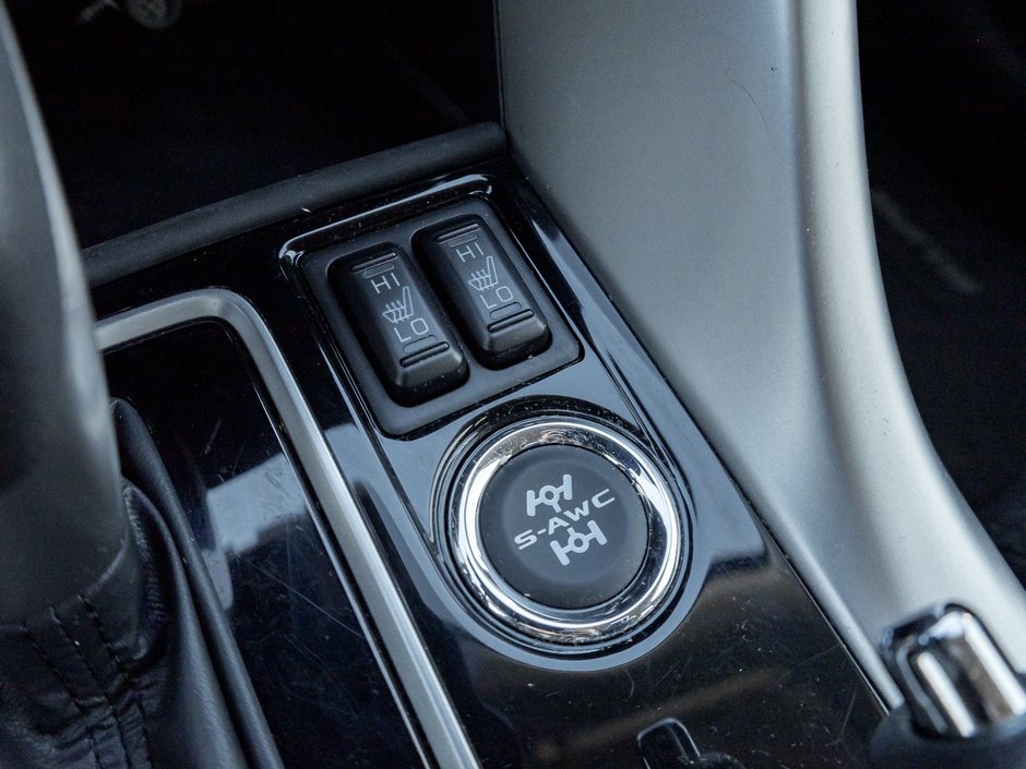 Mitsubishi Eclipse Cross ES S-AWC CPO FINANCE RATES FOR AS LOW AS 0.90% 2024-14