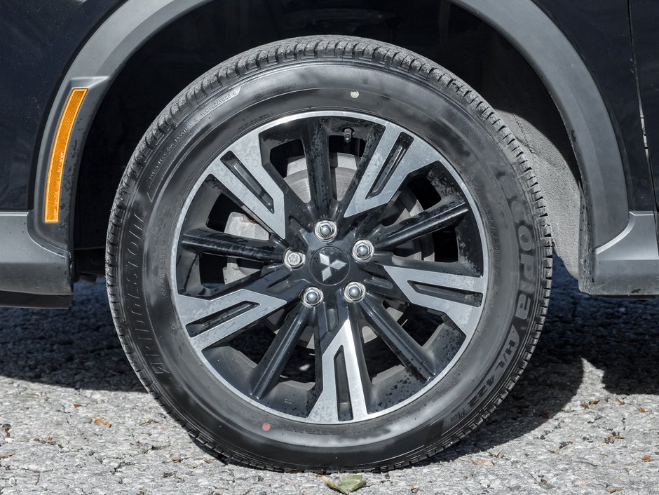 Mitsubishi Eclipse Cross ES S-AWC CPO FINANCE RATES FOR AS LOW AS 0.90% 2024-3