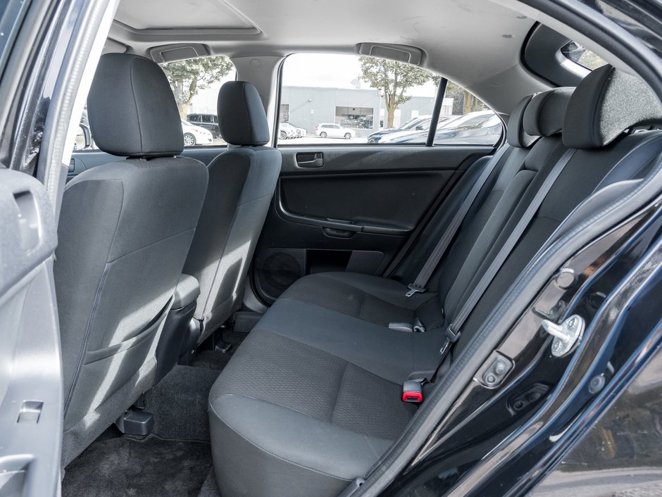 2017 Mitsubishi LANCER SPORTBACK 5dr Sportback CVT GT/ONE OWNER/ ACCIDENT FREE-18