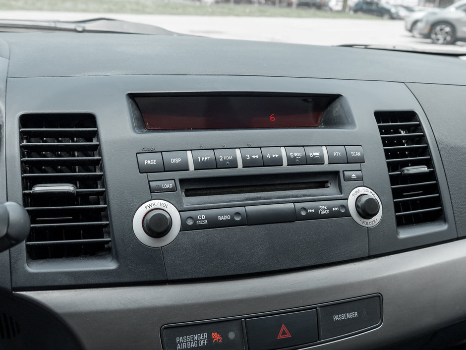 Mitsubishi Lancer 4dr Sdn CVT SE FWD 2012-18