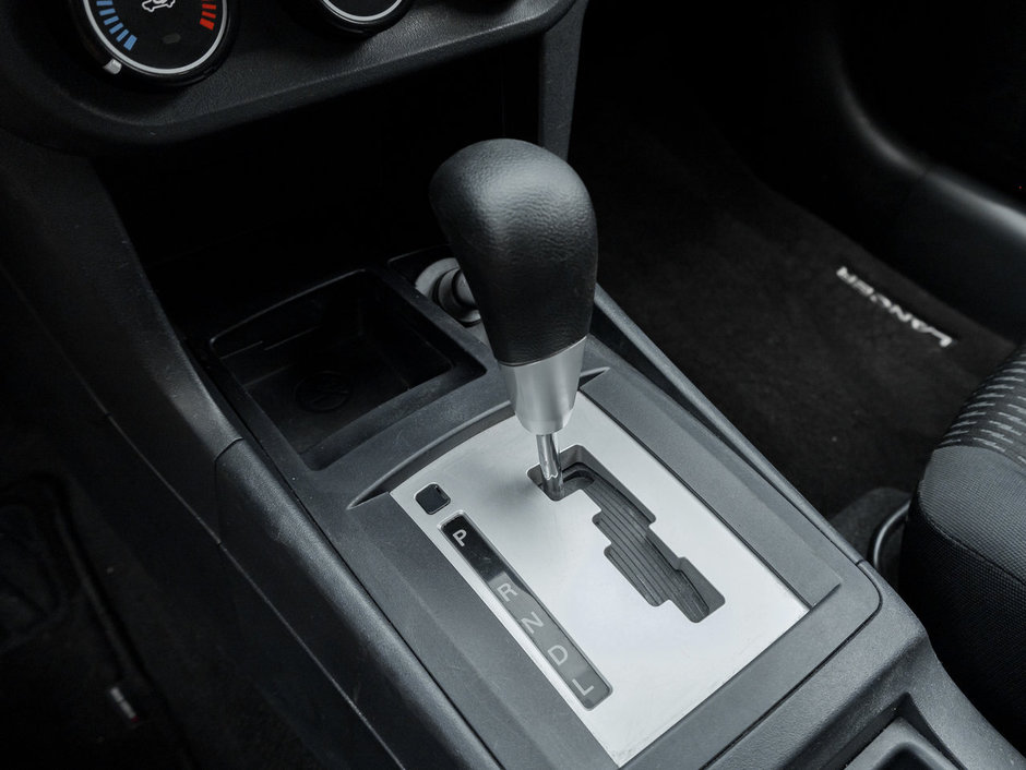 Mitsubishi Lancer 4dr Sdn CVT SE FWD 2012-15