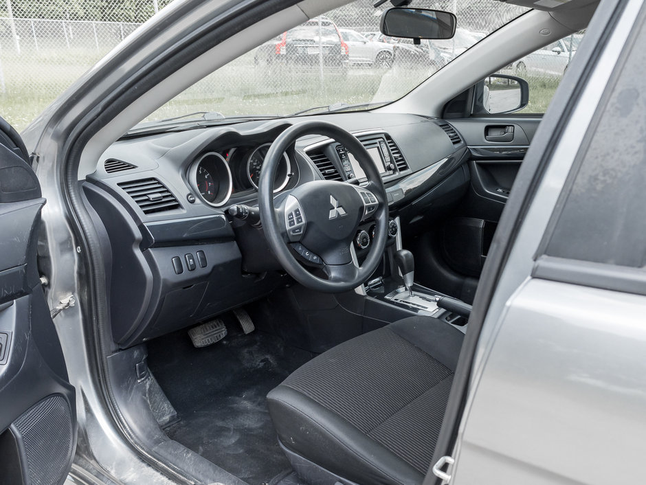 Mitsubishi Lancer 4dr Sdn CVT ES FWD 2017-6